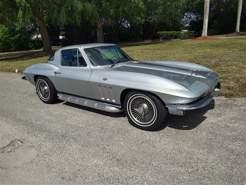 1966 Chevrolet Corvette C2 - Image 15 of 31