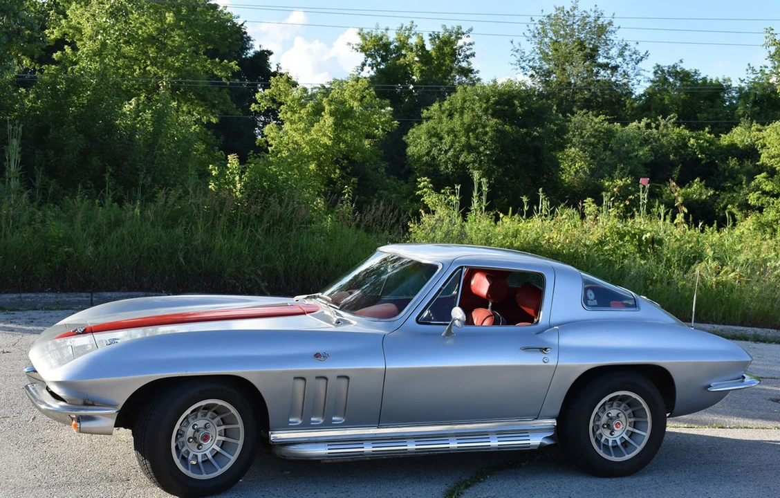 1966 Chevrolet Corvette C2 - Image 15 of 31