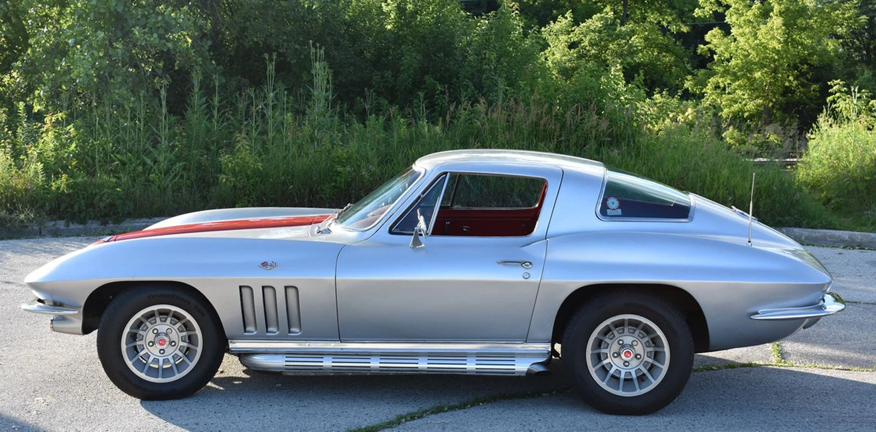 1966 Chevrolet Corvette C2 - Image 16 of 31