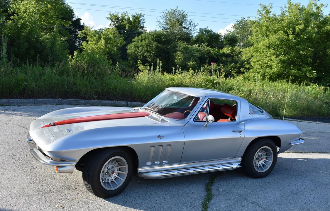 1966 Chevrolet Corvette C2 - Image 2 of 31
