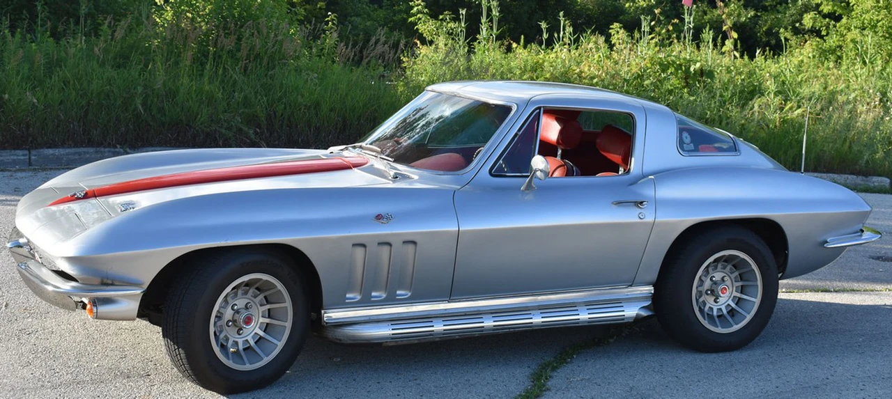 1966 Chevrolet Corvette C2 - Image 24 of 31