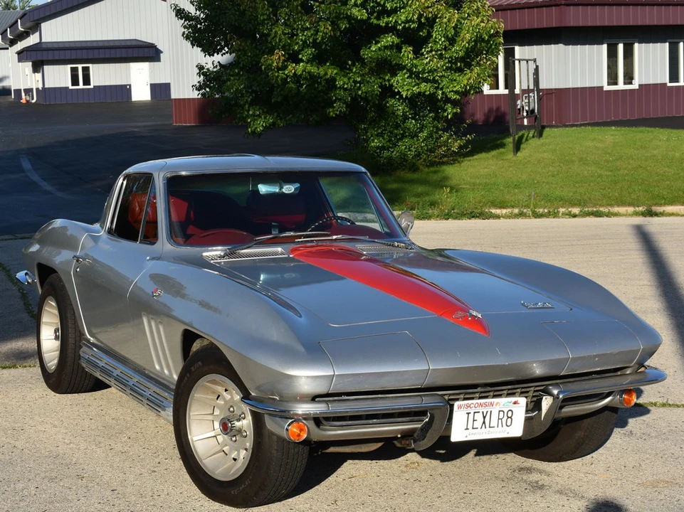 1966 Chevrolet Corvette C2 - Image 3 of 31