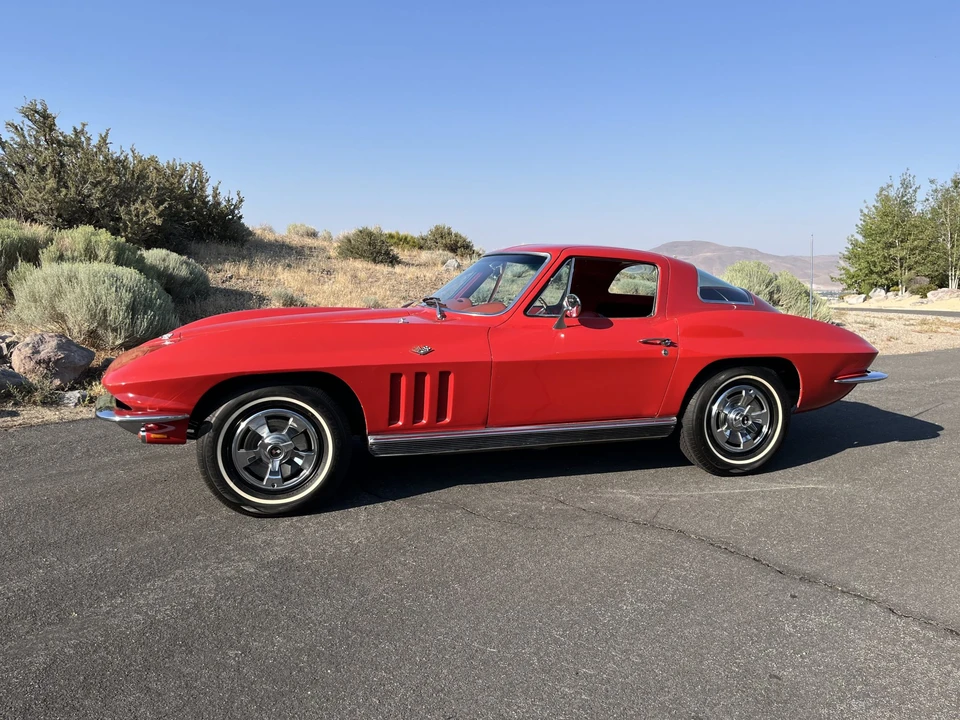 1966 Chevrolet Corvette C2 - Image 12 of 31