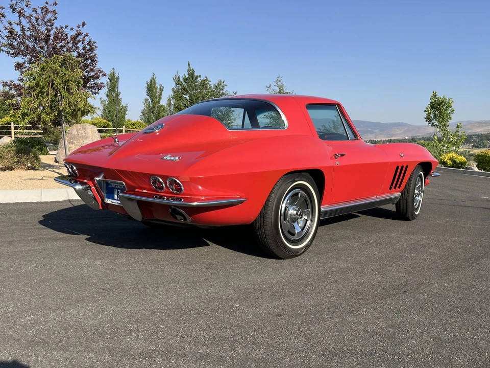 1966 Chevrolet Corvette C2 - Image 23 of 31