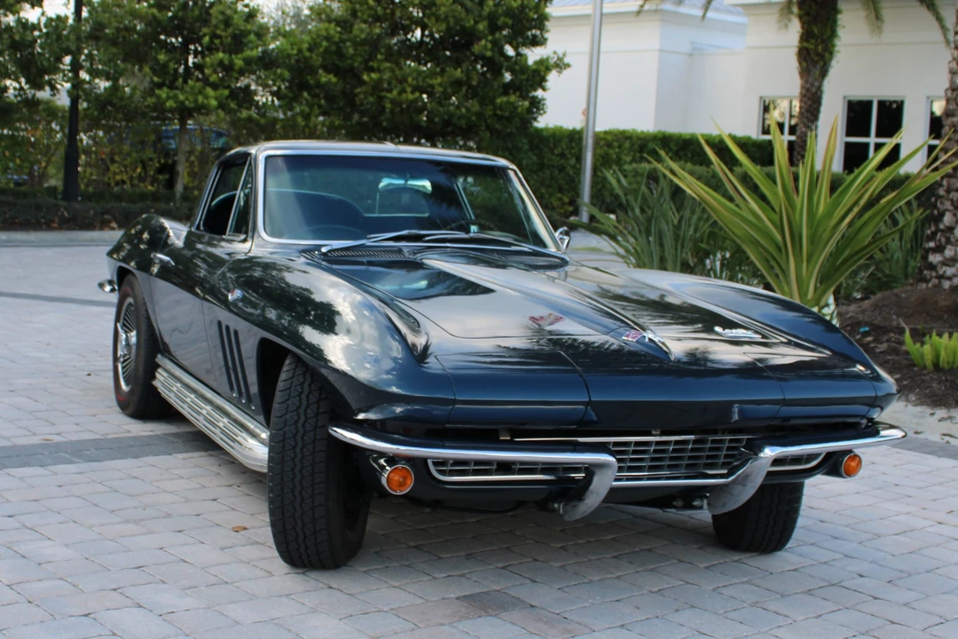 1966 Chevrolet Corvette C2 - Image 24 of 31