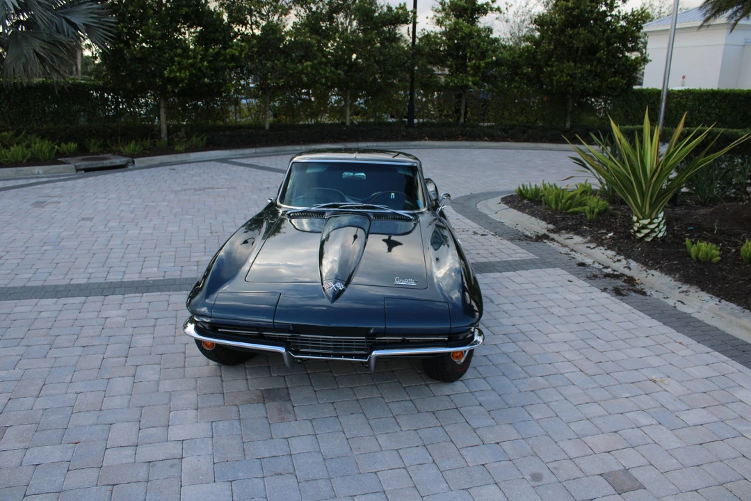 1966 Chevrolet Corvette C2 - Image 2 of 31