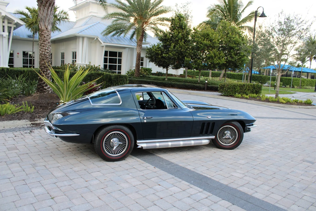 1966 Chevrolet Corvette C2 - Image 14 of 31