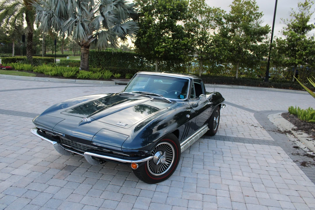 1966 Chevrolet Corvette C2 - Image 8 of 31
