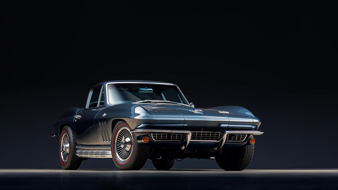 1966 Chevrolet Corvette C2 - Image 2 of 31