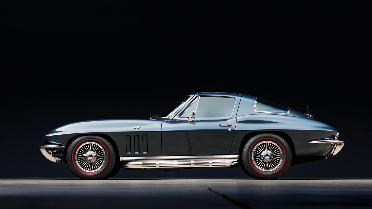 1966 Chevrolet Corvette C2 - Image 15 of 31