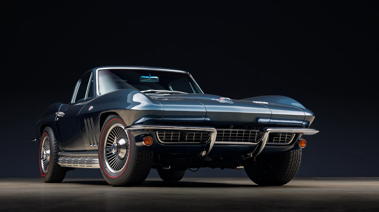 1966 Chevrolet Corvette C2 - Image 3 of 31