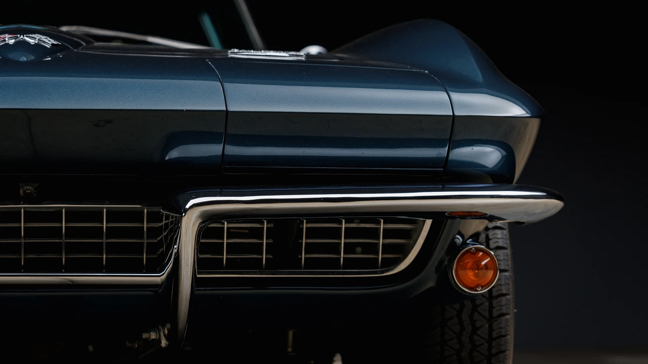 1966 Chevrolet Corvette C2 - Image 30 of 31