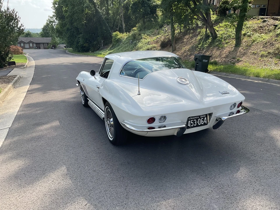 1966 Chevrolet Corvette C2 - Image 6 of 31