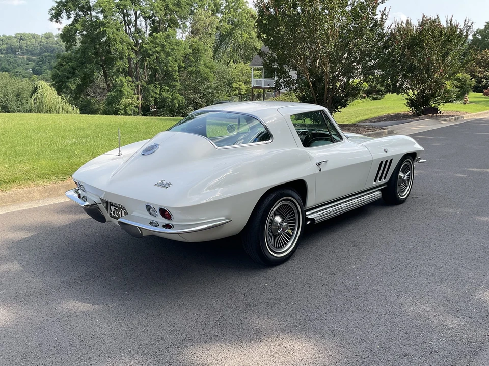 1966 Chevrolet Corvette C2 - Image 8 of 31