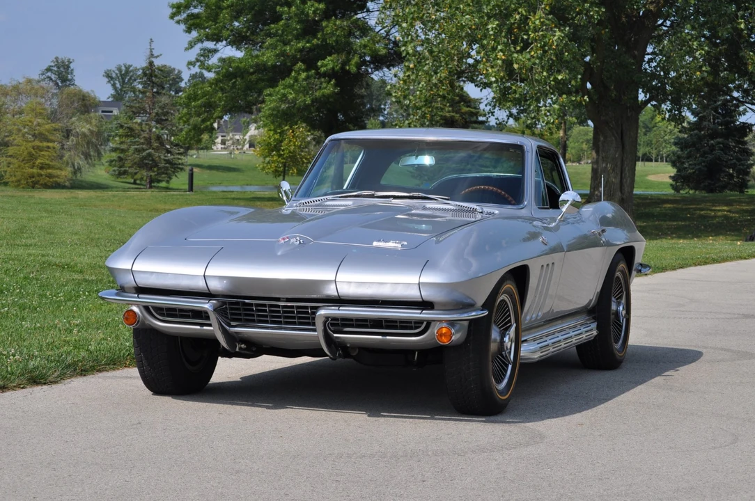1966 Chevrolet Corvette C2 - Image 7 of 31