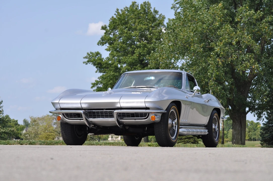 1966 Chevrolet Corvette C2 - Image 8 of 31