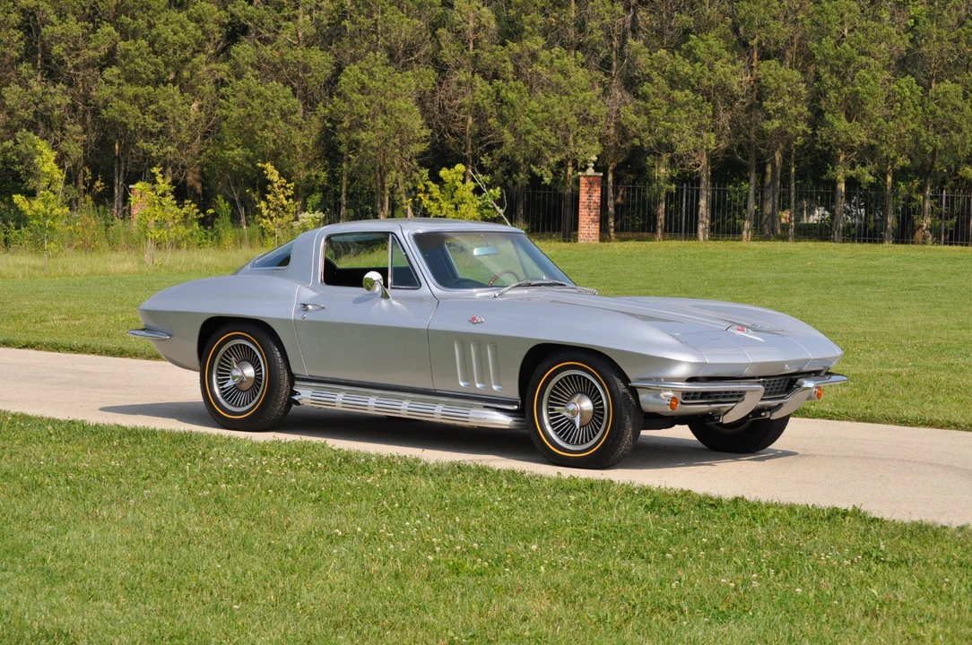 1966 Chevrolet Corvette C2 - Image 4 of 31