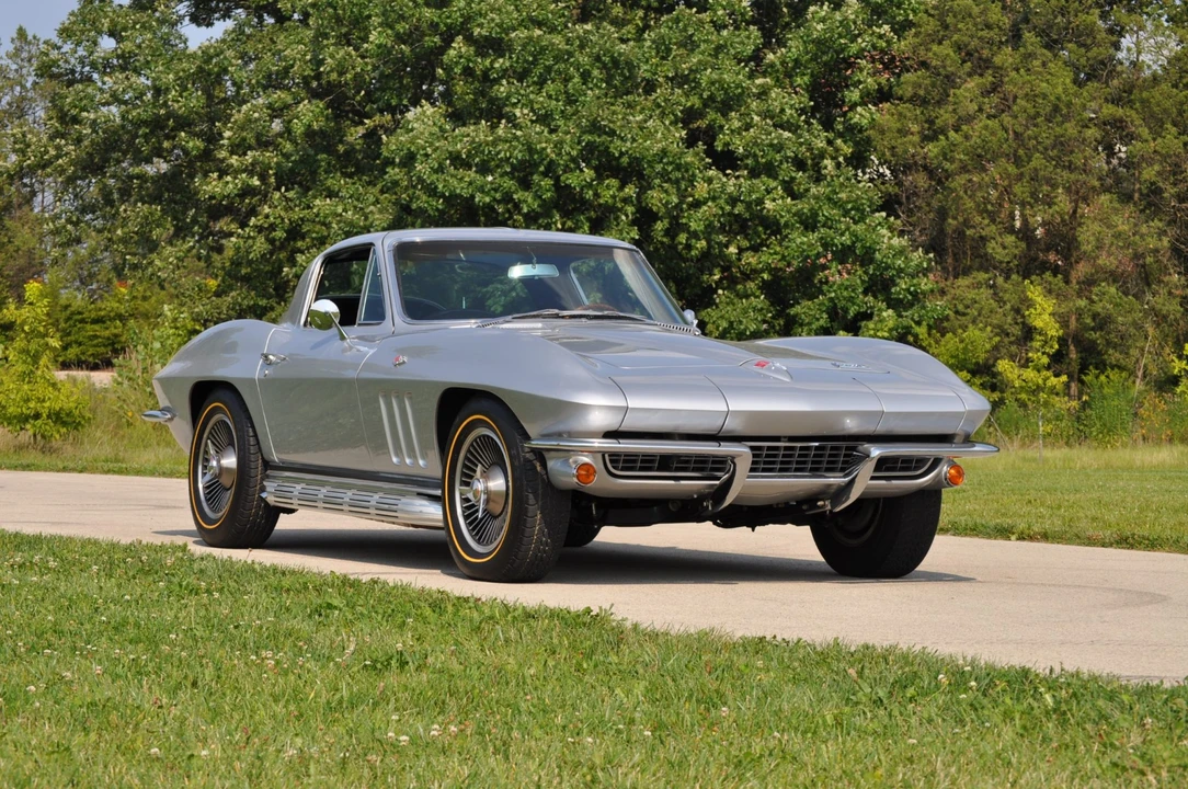 1966 Chevrolet Corvette C2 - Image 5 of 31