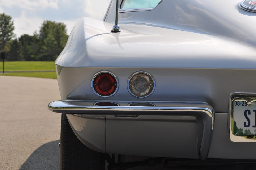 1966 Chevrolet Corvette C2 - Image 26 of 31