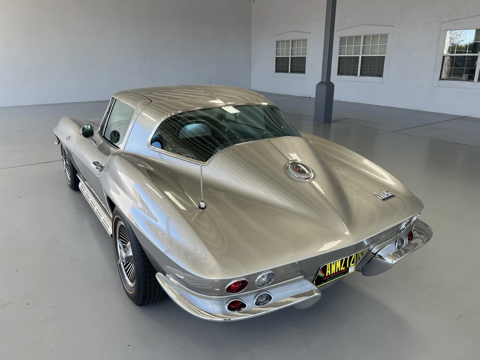 1966 Chevrolet Corvette C2 - Image 8 of 31