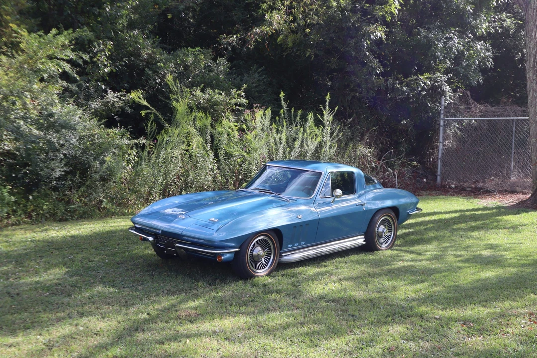 1966 Chevrolet Corvette C2 - Image 5 of 31