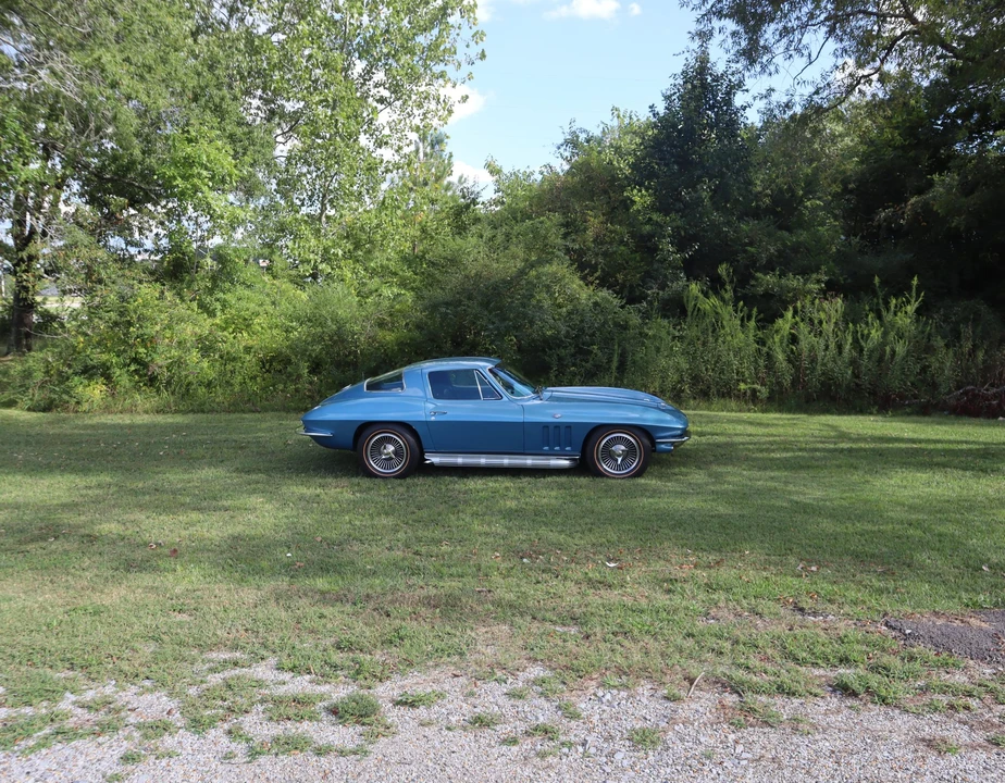 1966 Chevrolet Corvette C2 - Image 19 of 31