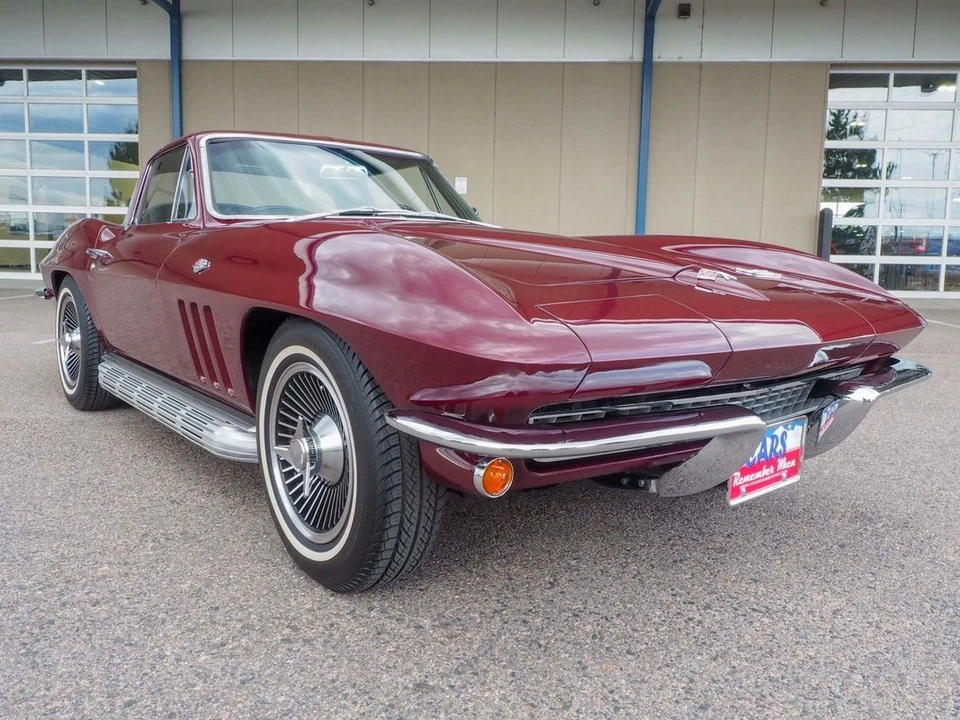 1966 Chevrolet Corvette C2 - Image 18 of 31