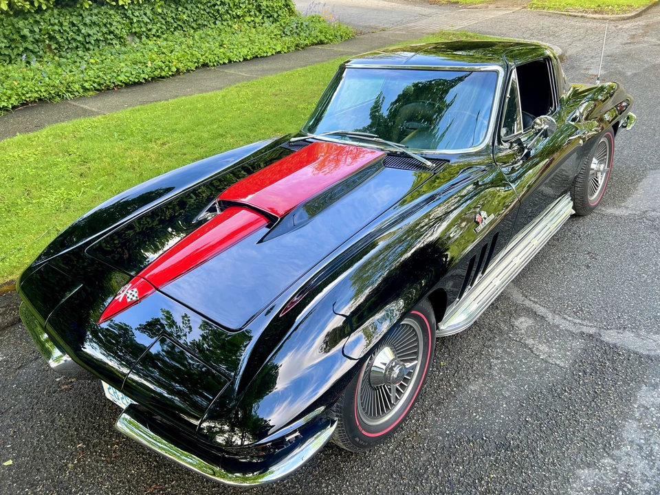 1966 Chevrolet Corvette C2 - Image 2 of 31
