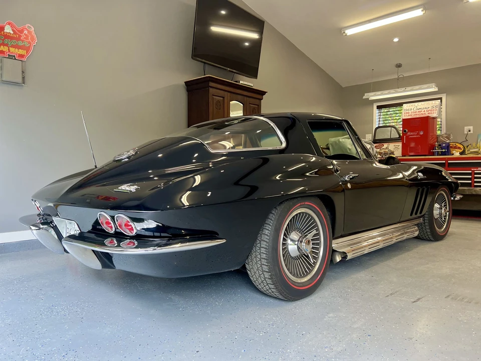 1966 Chevrolet Corvette C2 - Image 17 of 31