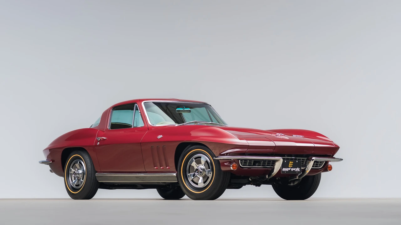 1966 Chevrolet Corvette C2 - Image 19 of 31