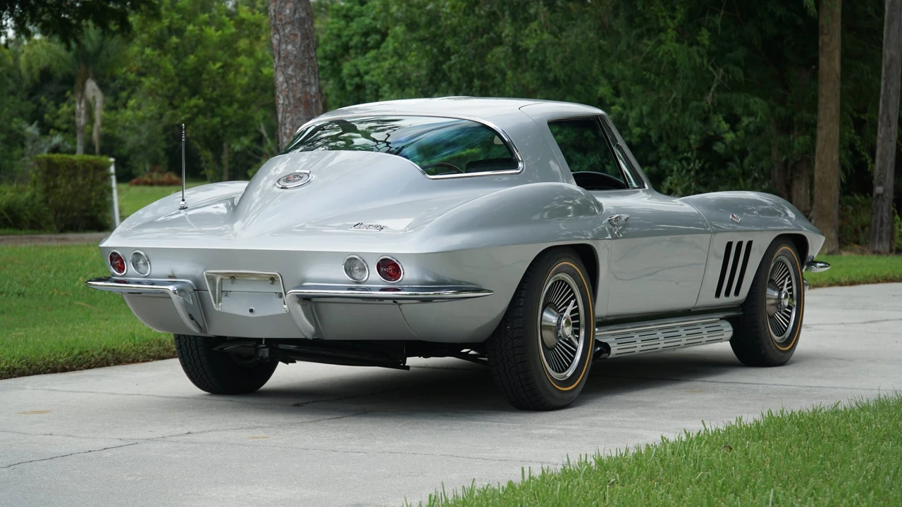 1966 Chevrolet Corvette C2 - Image 27 of 31