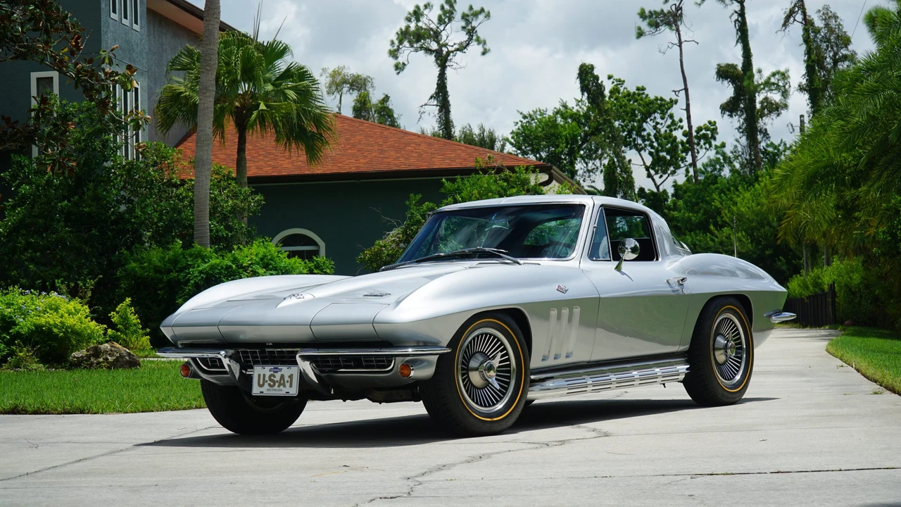1966 Chevrolet Corvette C2 - Image 6 of 31