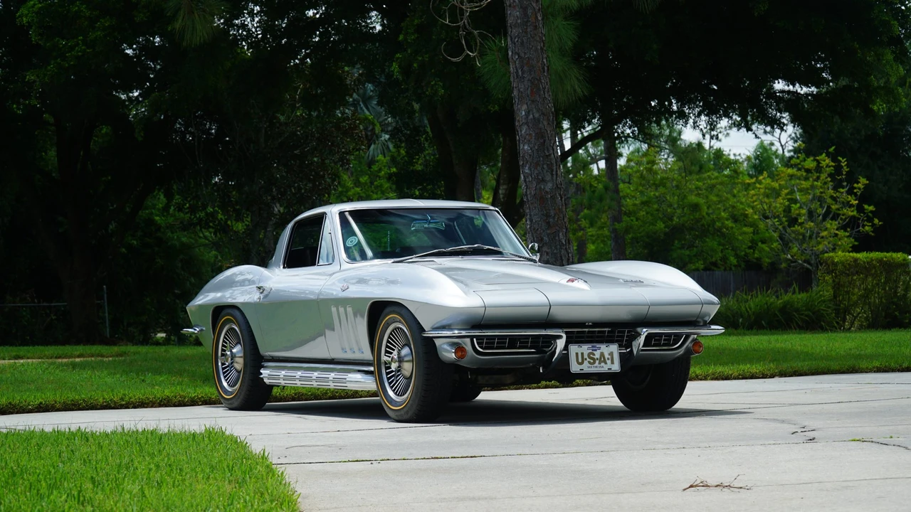 1966 Chevrolet Corvette C2 - Image 16 of 31