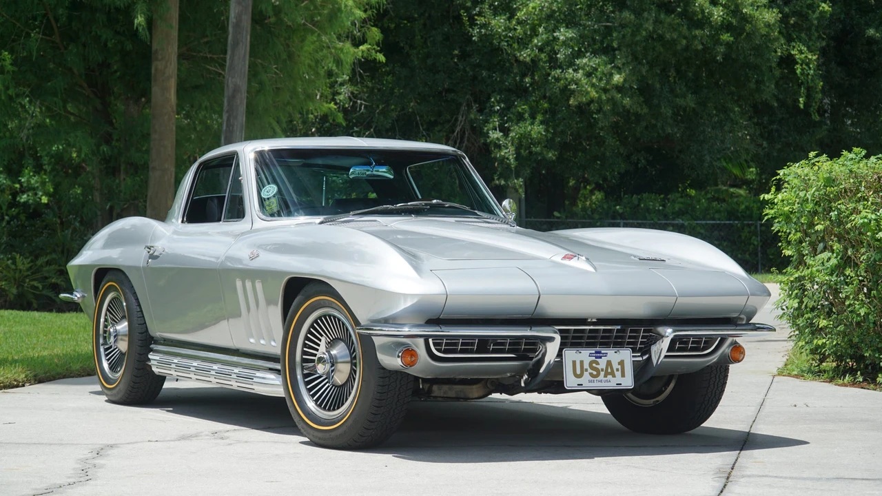 1966 Chevrolet Corvette C2 - Image 13 of 31