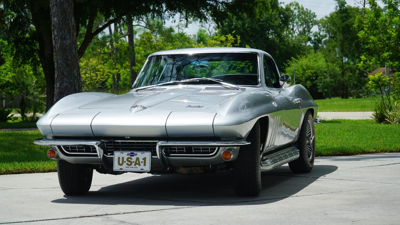 1966 Chevrolet Corvette C2 - Image 8 of 31