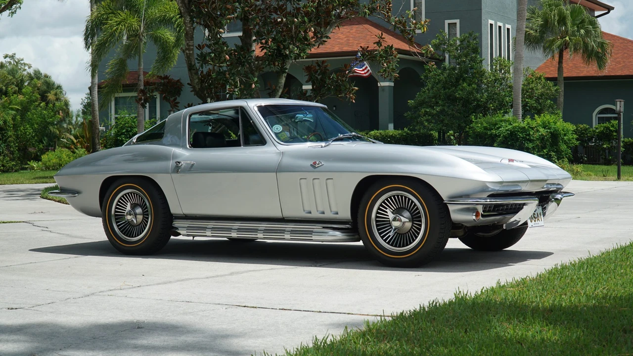 1966 Chevrolet Corvette C2 - Image 19 of 31