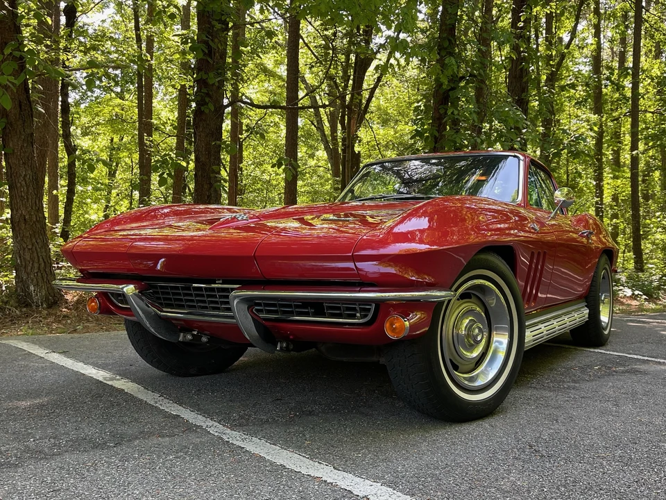 1966 Chevrolet Corvette C2 - Image 9 of 31