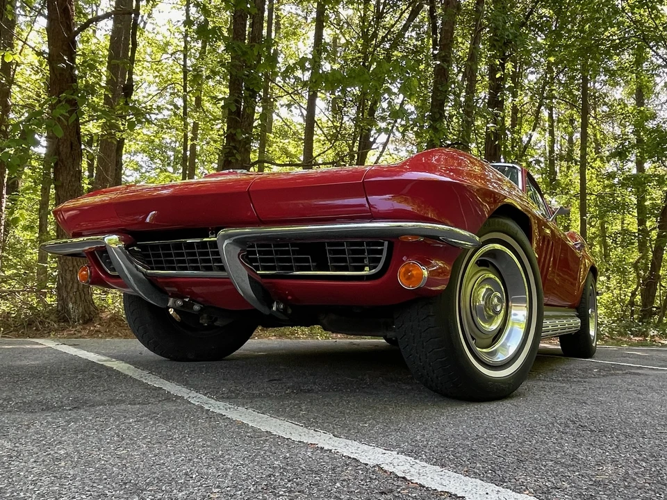 1966 Chevrolet Corvette C2 - Image 8 of 31