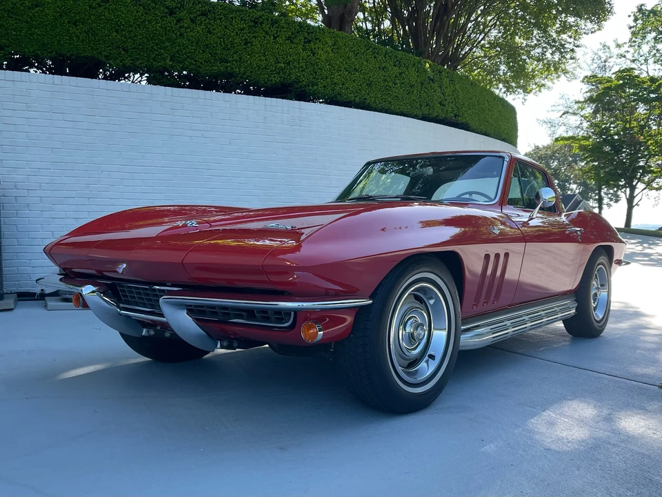 1966 Chevrolet Corvette C2 - Image 10 of 31