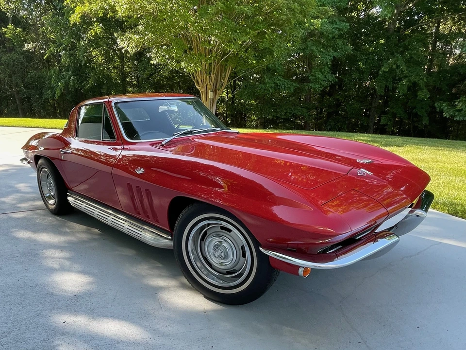 1966 Chevrolet Corvette C2 - Image 21 of 31