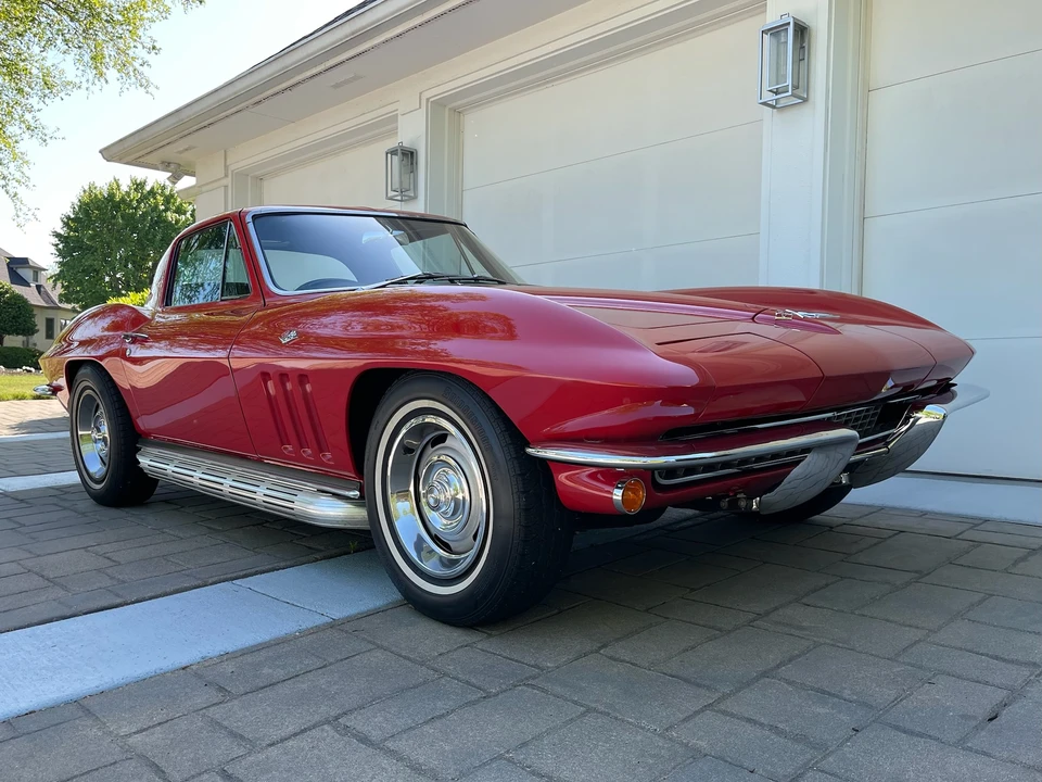 1966 Chevrolet Corvette C2 - Image 18 of 31