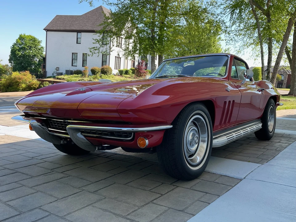 1966 Chevrolet Corvette C2 - Image 6 of 31