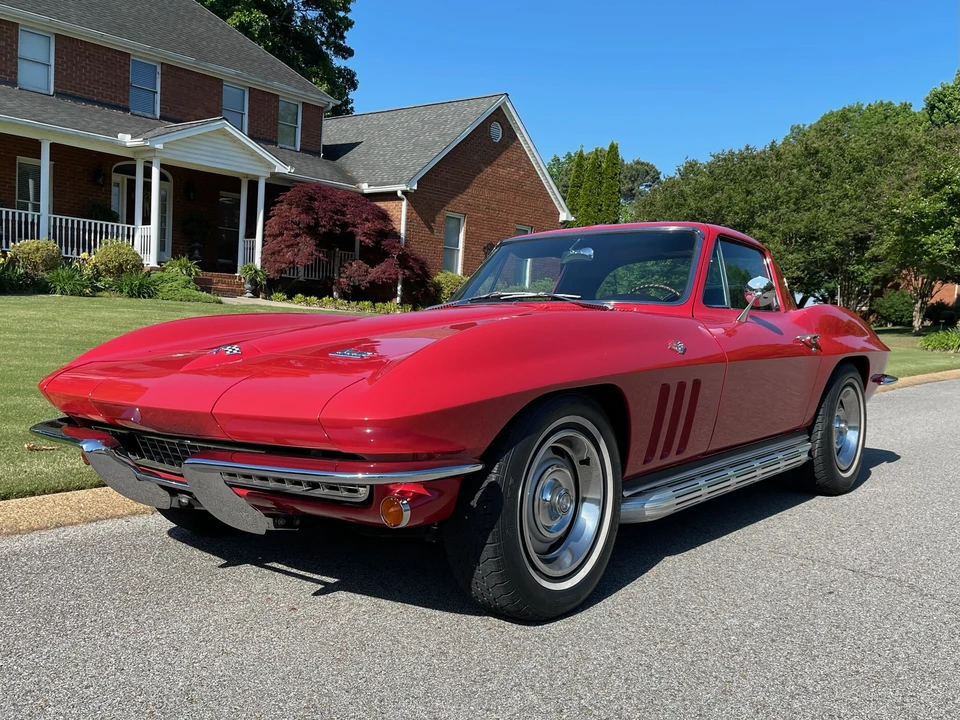 1966 Chevrolet Corvette C2 - Image 2 of 31