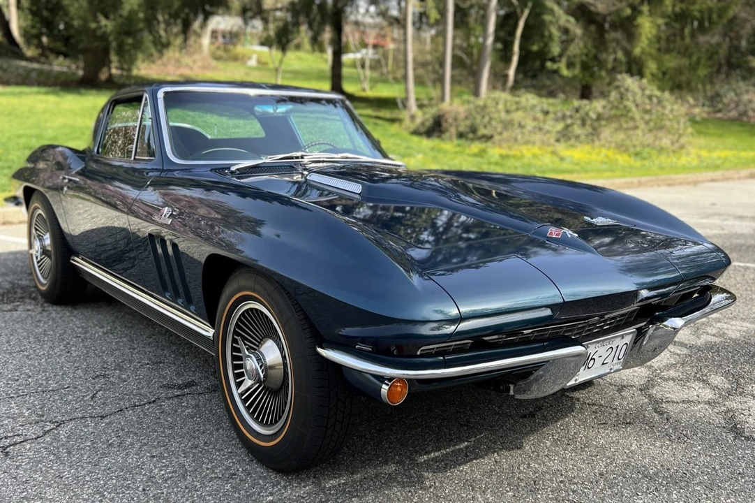 1966 Chevrolet Corvette C2 - Image 2 of 31
