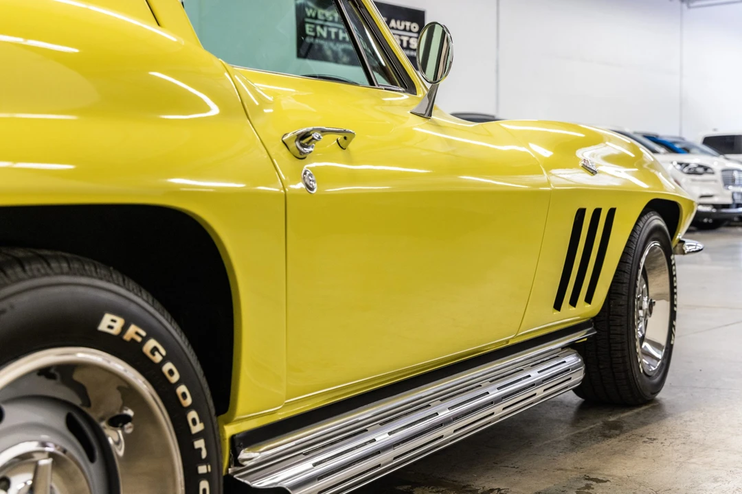 1966 Chevrolet Corvette C2 - Image 13 of 31