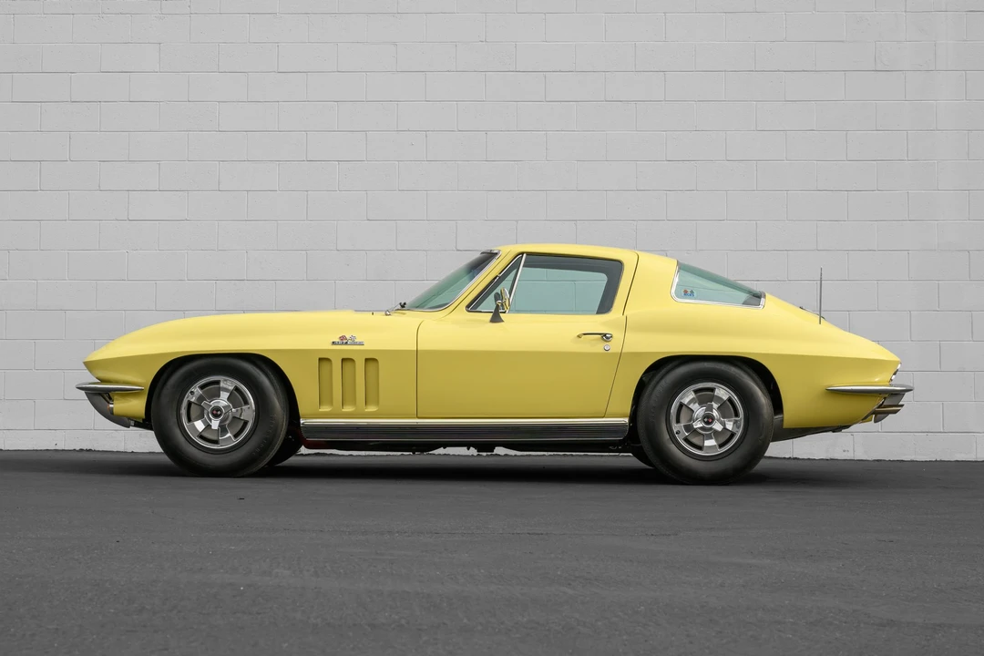 1966 Chevrolet Corvette C2 - Image 21 of 31