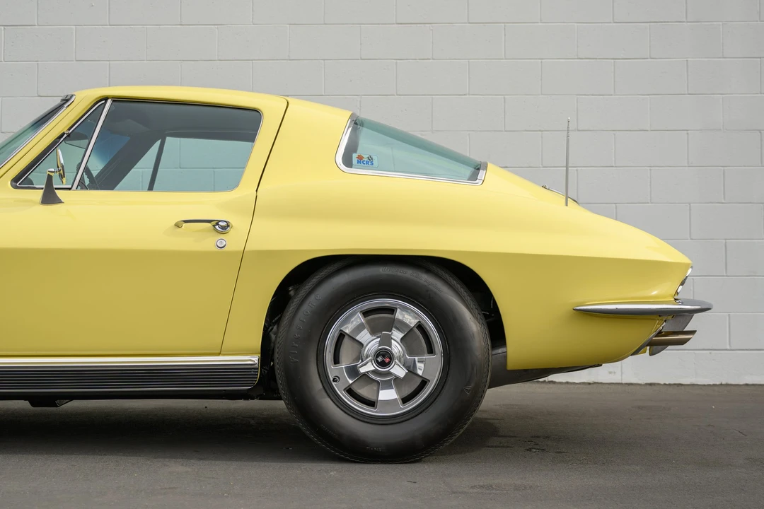1966 Chevrolet Corvette C2 - Image 24 of 31