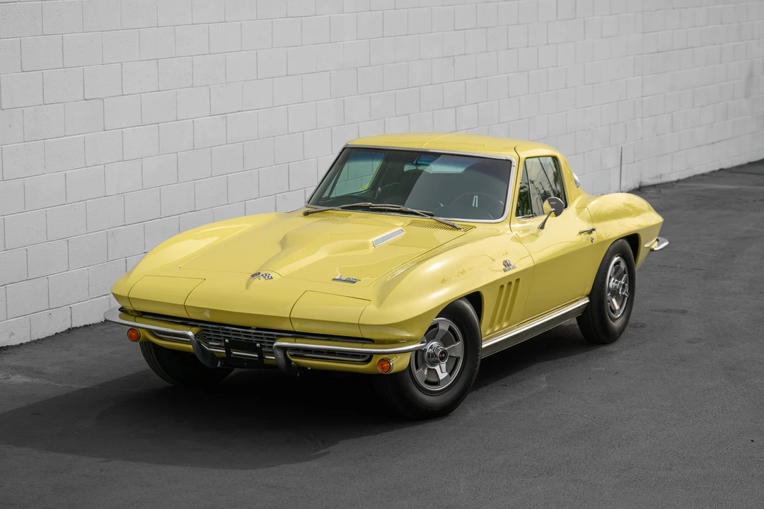 1966 Chevrolet Corvette C2 - Image 3 of 31