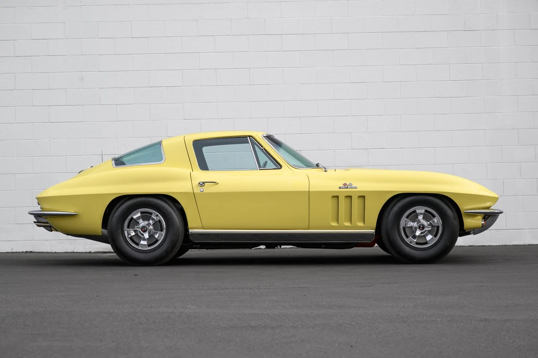 1966 Chevrolet Corvette C2 - Image 12 of 31