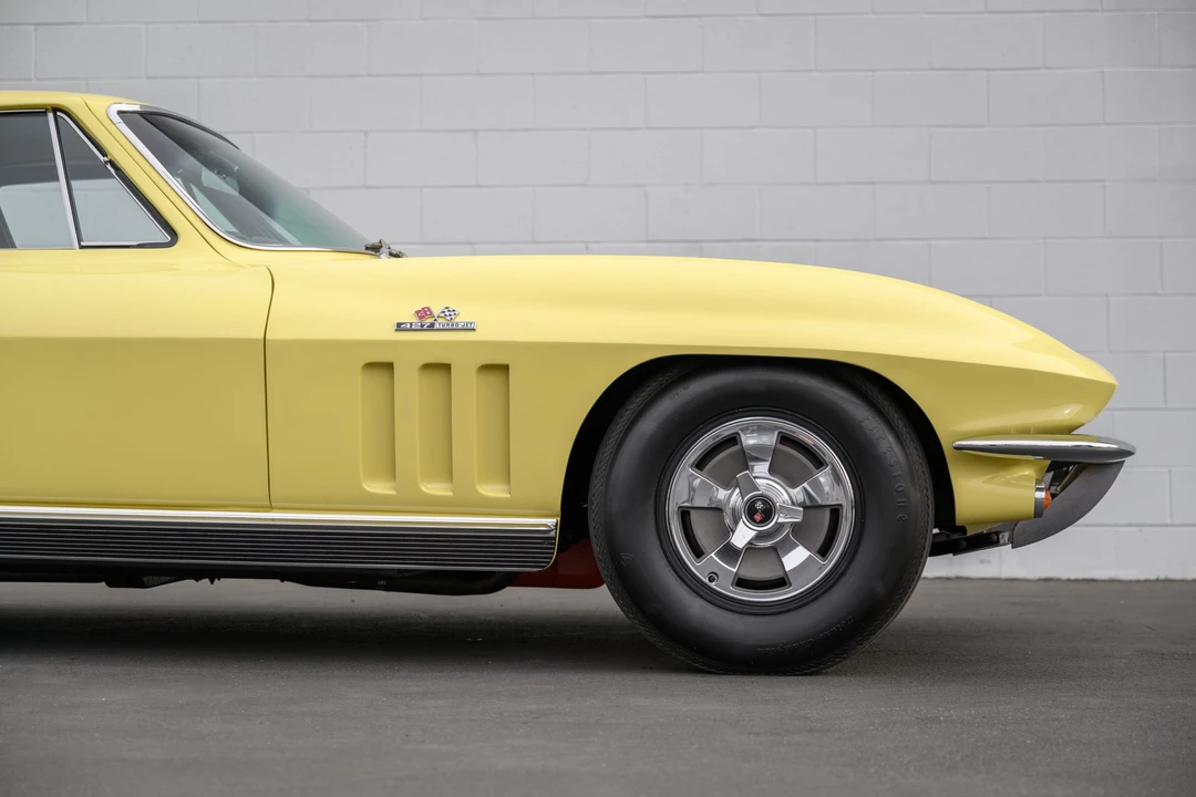1966 Chevrolet Corvette C2 - Image 27 of 31